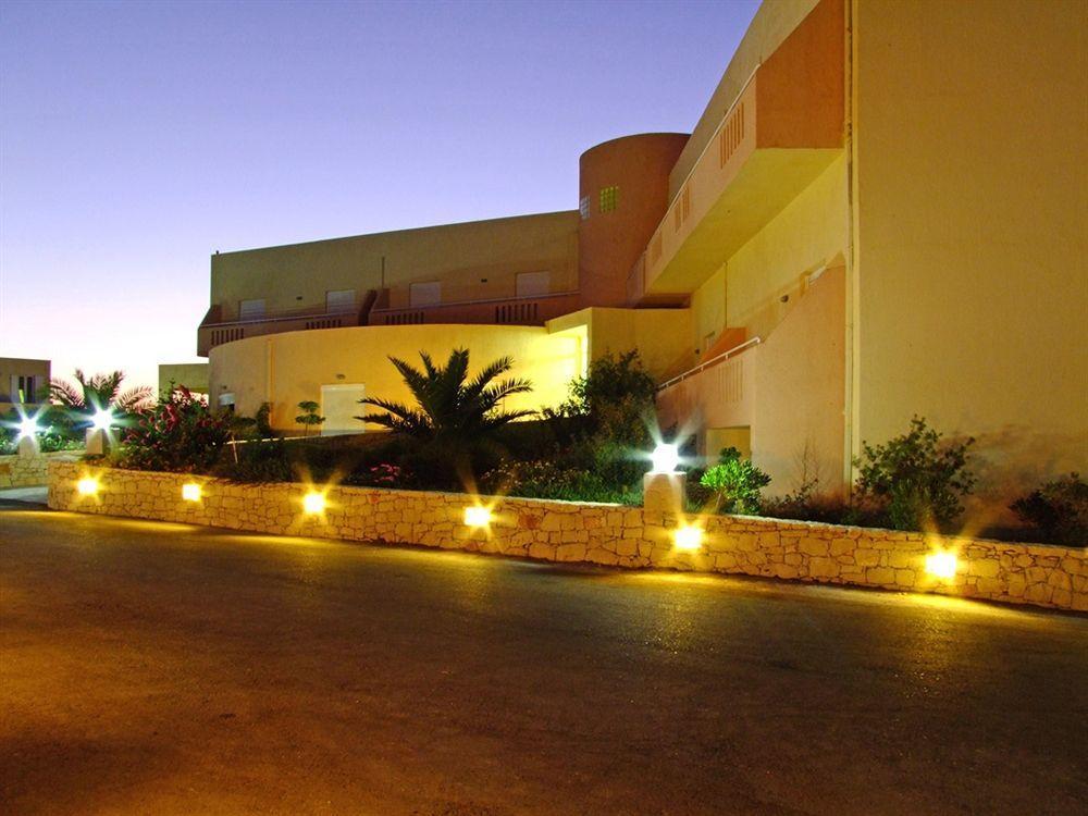 Hotel Sea Breeze Sitia  Exterior foto